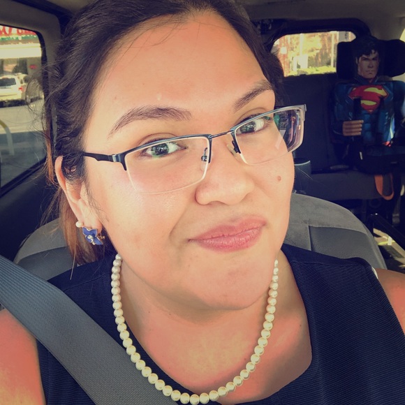 Meet your Posher, Christina - Picture 2 of 2